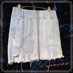 🗺️ Forever 21 Distressed Denim Blue Jean Mini Skirt, Size 28, Full Zipper, VGUC